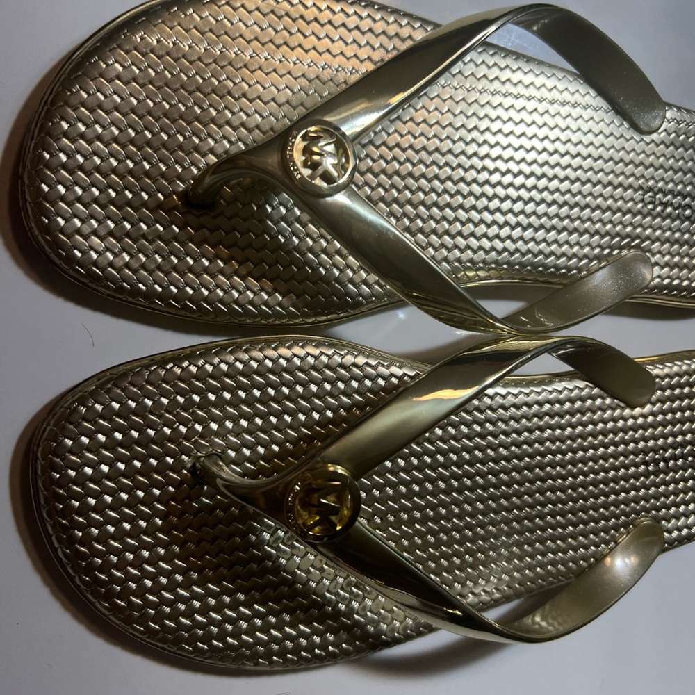 Mk sandal’s - Picture 2 of 4